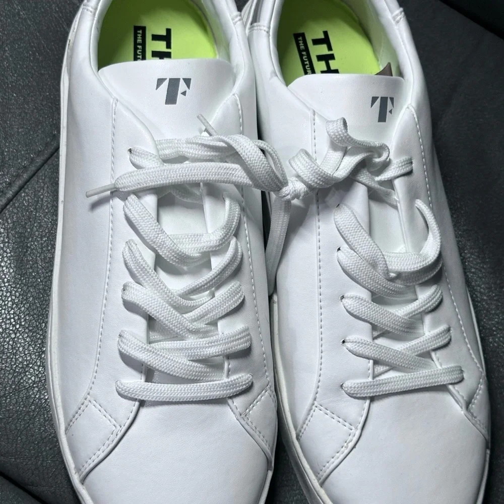 Thousand Fell Lace Up Sneakers Men’s